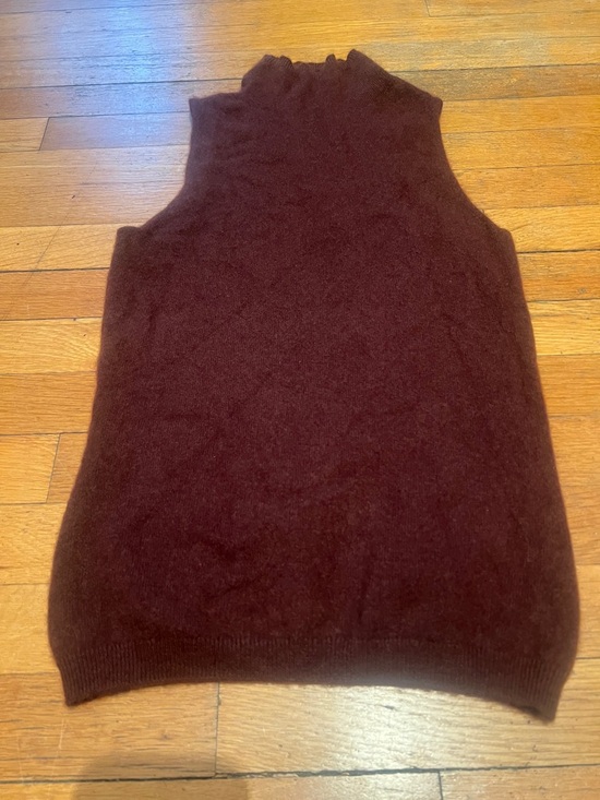 NAADAM Super Fine Cashmere Sleeveless Turtleneck Tank in Plum, Women’s Small - Picture 4 of 12